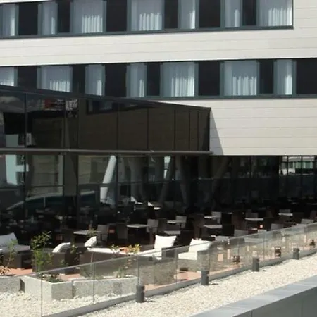 Отель Lindner Bratislava, Part Of Jdv By Hyatt Братислава