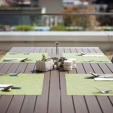 Отель Lindner Bratislava, Part Of Jdv By Hyatt 4*